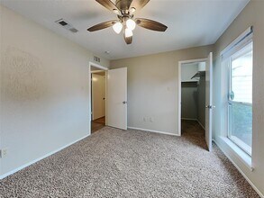 7323 Silver Star Dr in Houston, TX - Building Photo - Building Photo