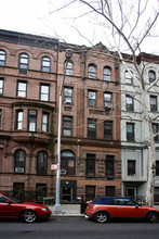 152 W 75th St in New York, NY - Building Photo - Building Photo