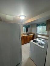 1521 Kinoole St in Hilo, HI - Building Photo - Building Photo