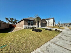 2353 Bronc Buster Way in Leander, TX - Building Photo - Building Photo