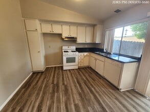 5049 Brooklawn Pl in Riverside, CA - Building Photo - Building Photo