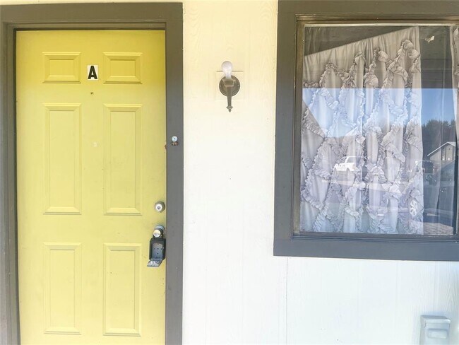 2609 Ektom Dr in Austin, TX - Building Photo - Building Photo