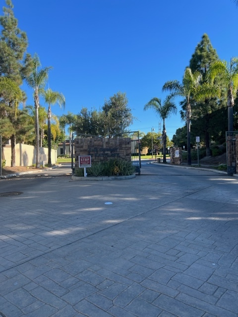 1385 Caminito Veranza in Chula Vista, CA - Building Photo