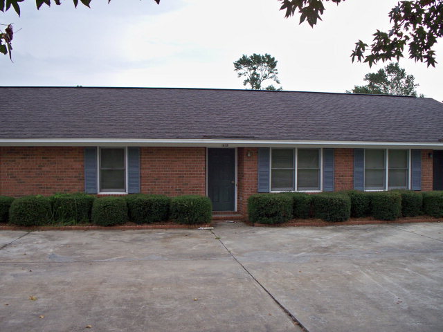 1019 N Guignard Dr in Sumter, SC - Foto de edificio - Building Photo