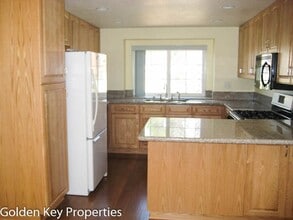 165 Paseo Marguerita in Vista, CA - Building Photo - Building Photo