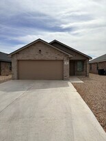 312 E 76th St in Lubbock, TX - Building Photo