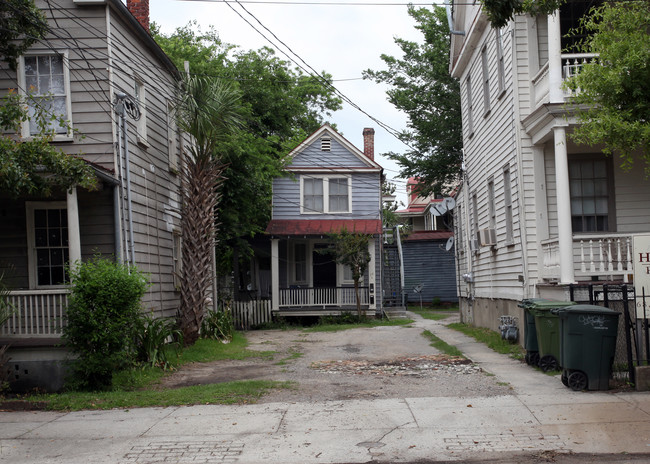 70 Cannon St in Charleston, SC - Building Photo - Building Photo