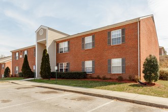 Cypress Creek Apartments in Cookeville, TN - Building Photo - Building Photo