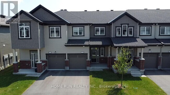 352 Crossway Ter in Ottawa, ON - Building Photo - Building Photo