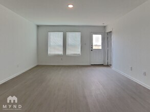 539 River Run Wy in San Antonio, TX - Building Photo - Building Photo