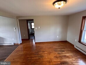 2320 Valley Rd-Unit -#2 in Berkeley Springs, WV - Building Photo - Building Photo