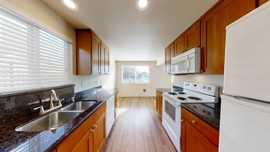 3318 S Chandler St in Tacoma, WA - Foto de edificio - Building Photo