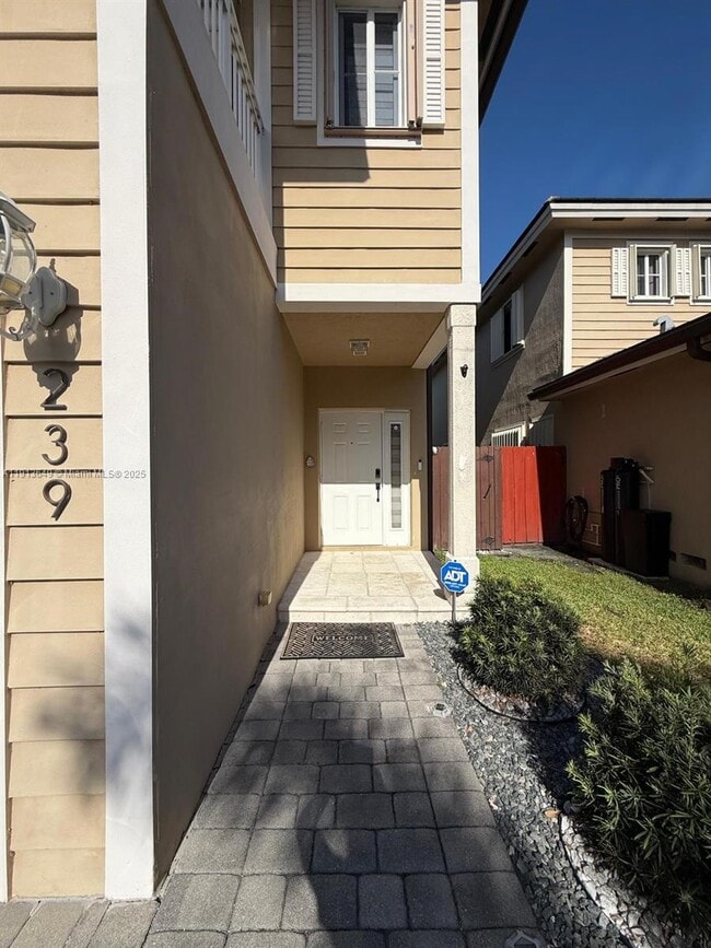 239 SE 31st Terrace in Homestead, FL - Building Photo - Building Photo