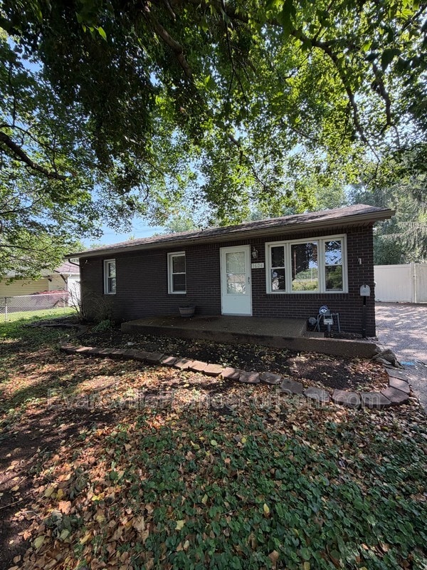property at 1604 Marbo Ave