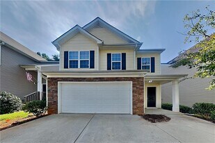 517 Arrowhead Dr in Dallas, GA - Building Photo