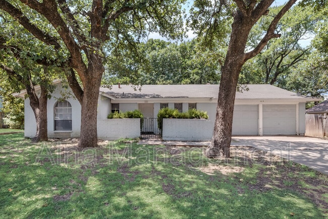 6500 Melinda Dr in Forest Hill, TX - Building Photo - Building Photo