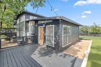 2825 San Gabriel St in Austin, TX - Building Photo - Building Photo
