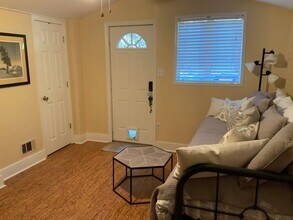 1521 Marion Ave in Tallahassee, FL - Building Photo - Building Photo