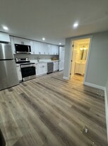 510 Main St, Unit 6 in Farmington, NH - Building Photo