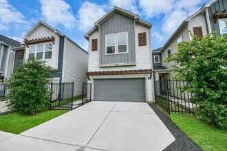 1066 Mansfield St in Houston, TX - Building Photo - Building Photo
