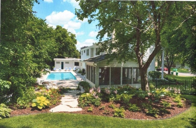 2624 Princeton in Minneapolis, MN - Building Photo - Building Photo