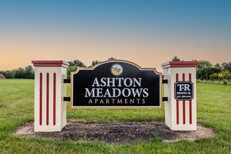Ashton Meadows in Springfield, OH - Foto de edificio - Building Photo