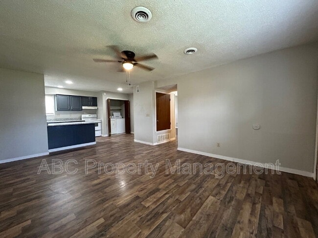 1603 Juniper Cir in Springdale, AR - Building Photo - Building Photo