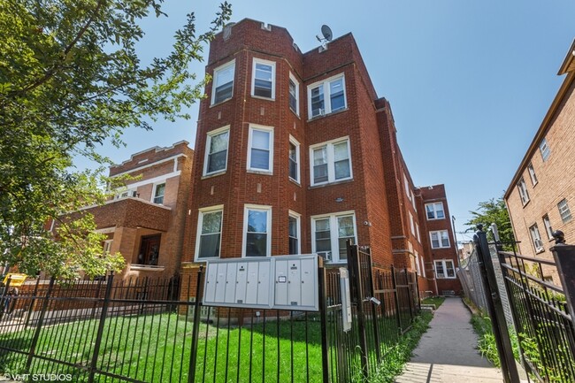 7836 S Sangamon St in Chicago, IL - Building Photo - Building Photo
