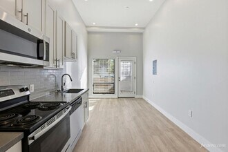 80 Terra Vista Ave in San Francisco, CA - Building Photo - Building Photo