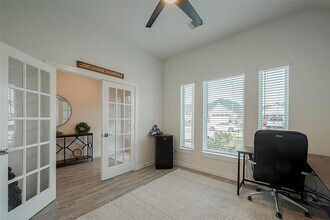 15202 N Heron Heights Way in Magnolia, TX - Building Photo - Building Photo