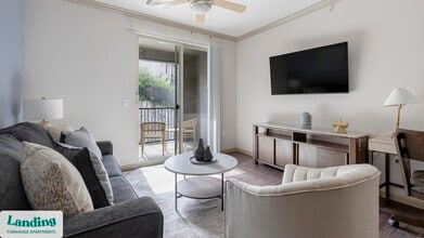 7602 Luskey Blvd in San Antonio, TX - Foto de edificio - Building Photo