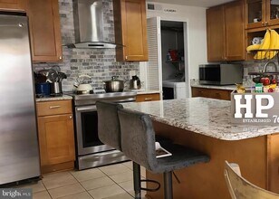 24 Biscayne Pl in Sterling, VA - Building Photo - Building Photo
