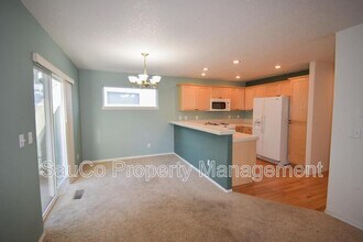 16933 NW Arizona Dr in Beaverton, OR - Building Photo - Building Photo