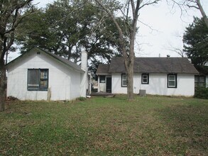 1591 NC-24 in Newport, NC - Building Photo - Building Photo
