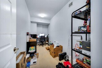 2425 SW 27th Ave in Coral Gables, FL - Building Photo - Building Photo