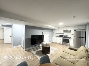 55 Earl Grey Crescent in Brampton, ON - Building Photo - Building Photo