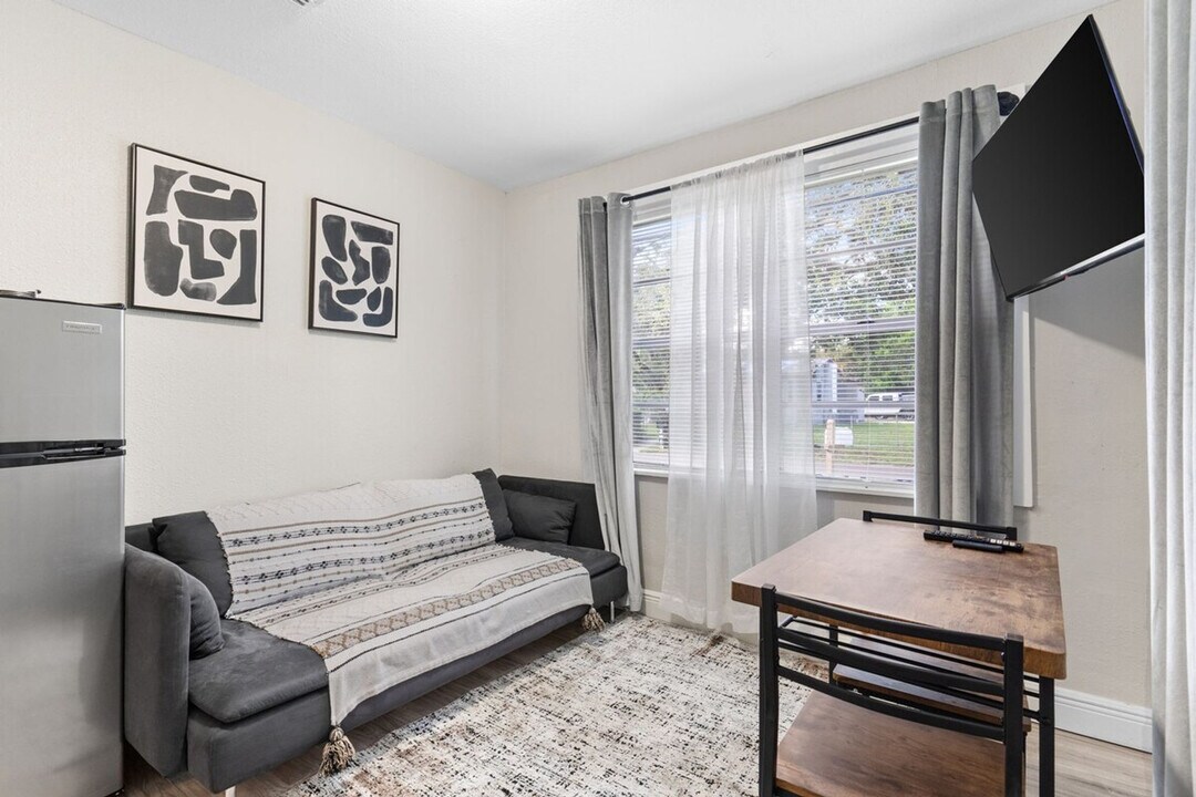 3602 E Chelsea St in Tampa, FL - Building Photo