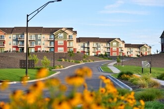 Badger Canyon in Kennewick, WA - Foto de edificio - Building Photo