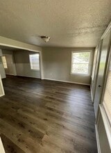 606 Marshall St in Rockdale, TX - Building Photo - Building Photo