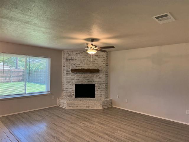 4211 Spring Brook Dr in Arlington, TX - Building Photo - Building Photo