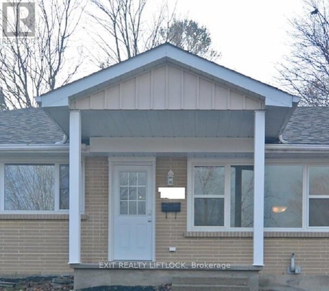 1437 Westbrook Dr in Peterborough, ON - Building Photo - Building Photo