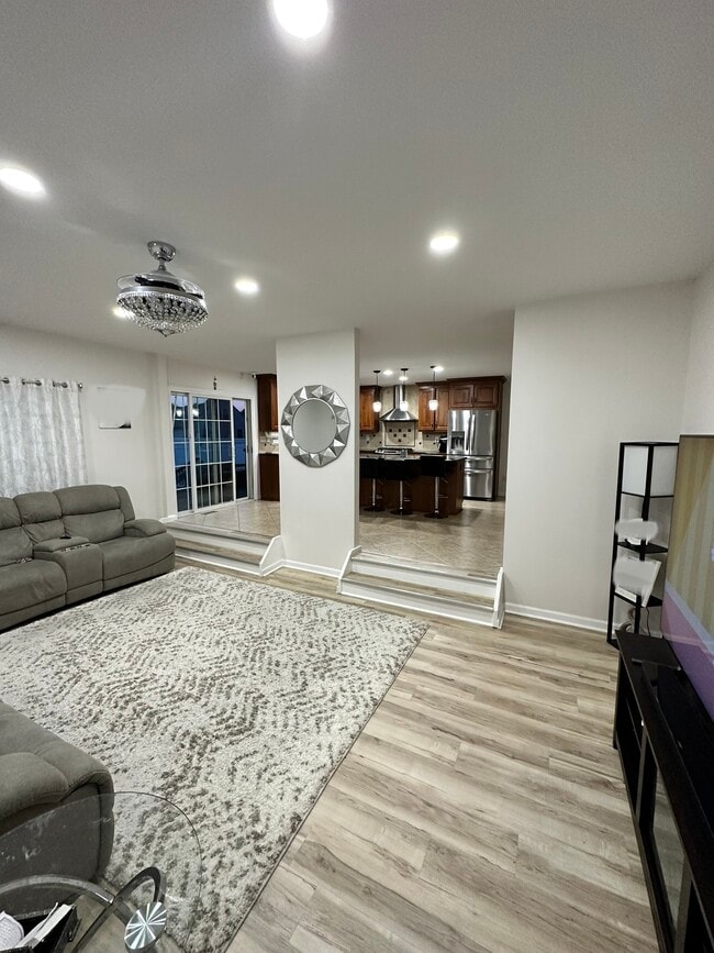 11 Christopher Ln in Mount Holly, NJ - Building Photo - Building Photo