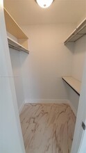 310 Fontainebleau Blvd, Unit 203 in Miami, FL - Building Photo - Building Photo