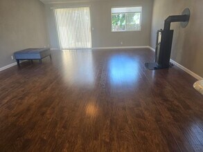 107 SE Harmony Cir in Grants Pass, OR - Building Photo - Building Photo