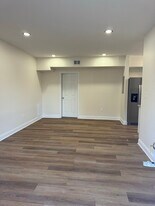 3556 W 73rd Ave, Unit 4 in Merrillville, IN - Building Photo