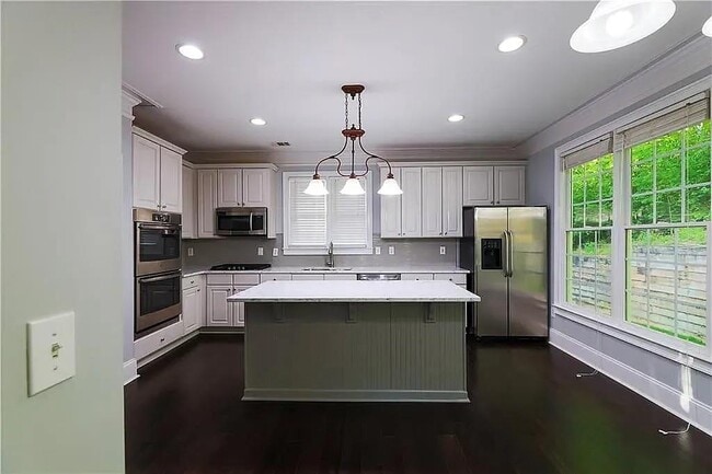property at 996 Pitts Rd