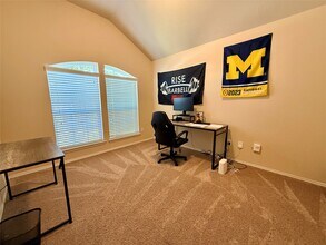 12115 Rockridge Falls Dr in Tomball, TX - Building Photo - Building Photo