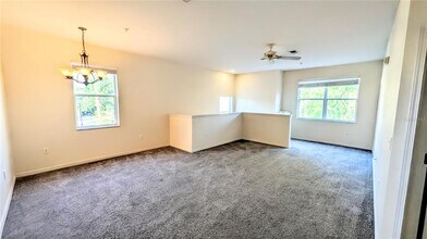 3711 Parkridge Cir in Sarasota, FL - Building Photo - Building Photo
