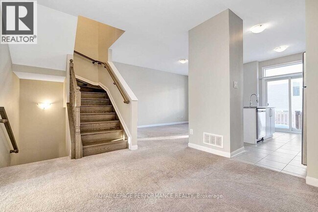 114 Aquarium Ave in Ottawa, ON - Building Photo - Building Photo