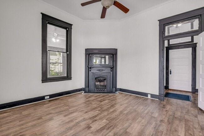 1425 College St in Columbus, MS - Foto de edificio - Building Photo